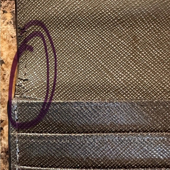 Michael Kors Metallic Silver Women's Jetset Travel Wallet 7.5 X 3.5 - Picture 5 of 12